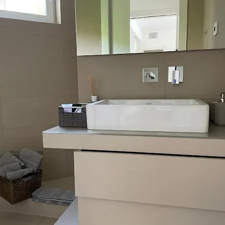 Brixhome